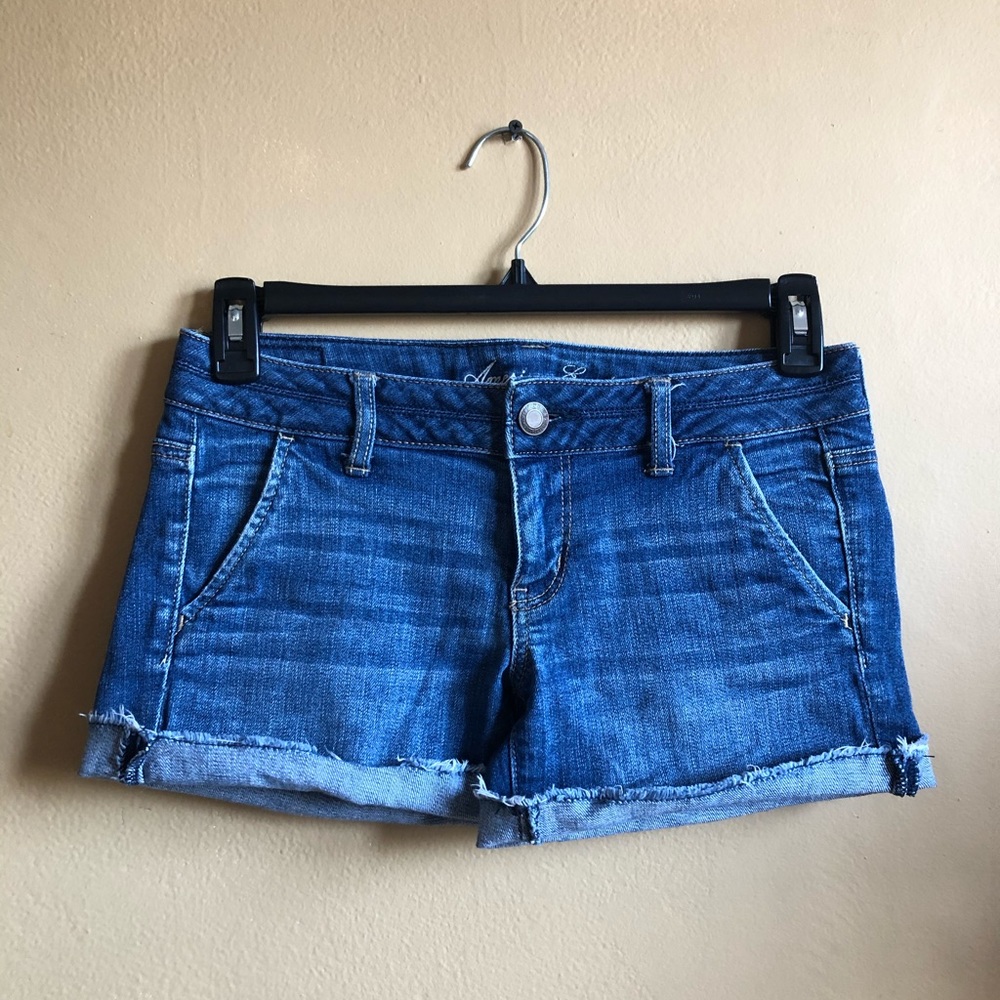 AEO Cuffed Stretch Denim Shorts!
